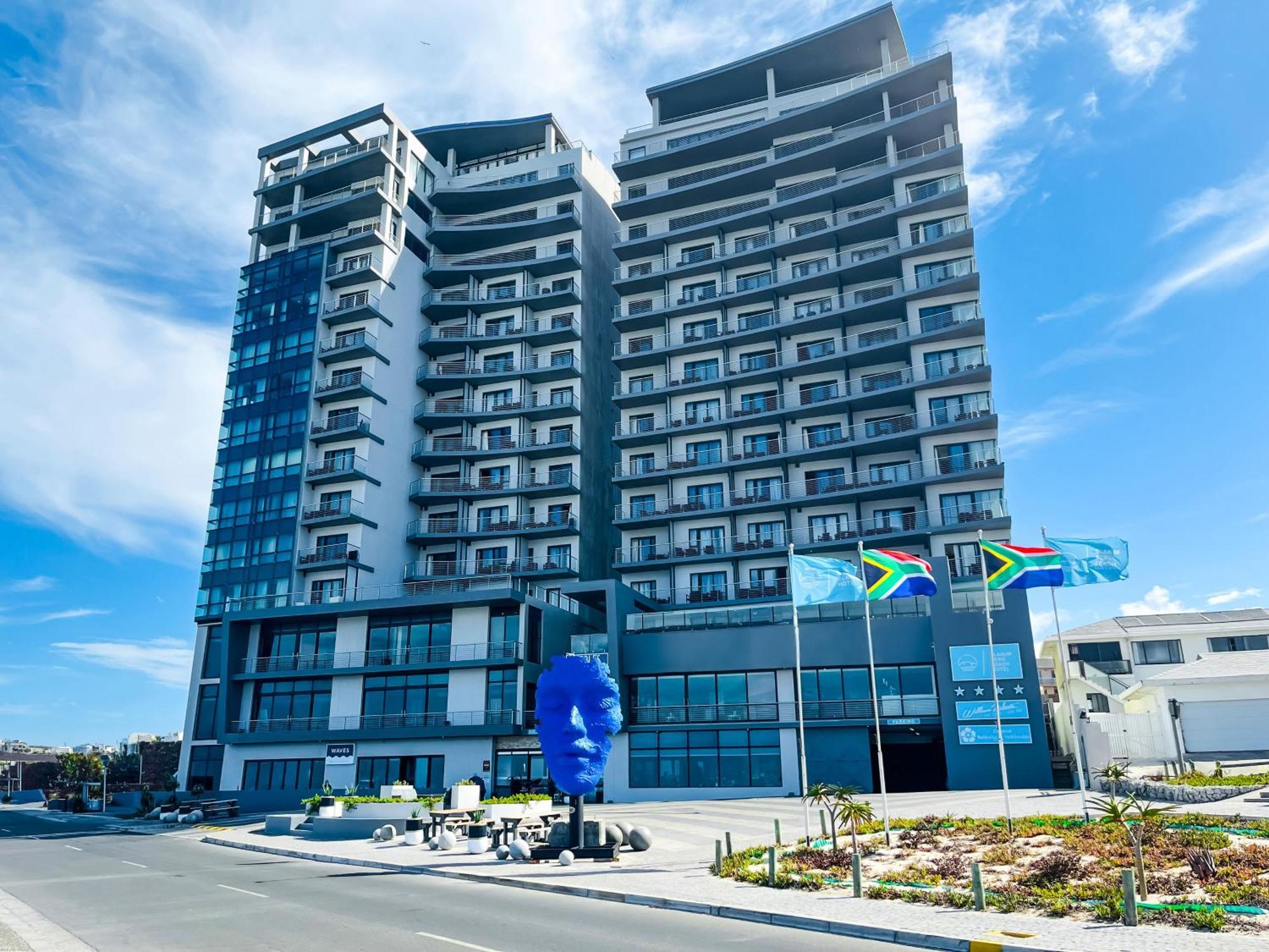 Blaauwberg Beach Hotel بلوبيرجستراند المظهر الخارجي الصورة