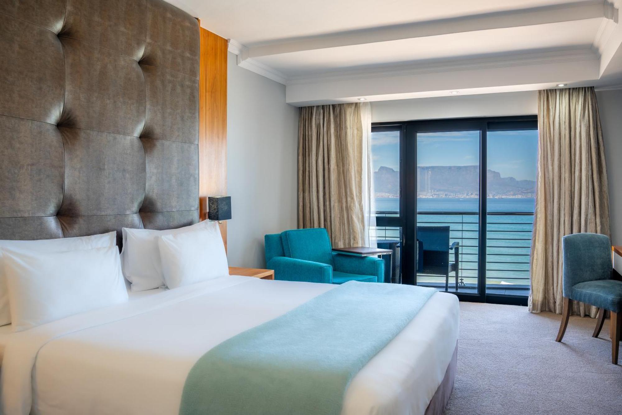 Blaauwberg Beach Hotel بلوبيرجستراند المظهر الخارجي الصورة